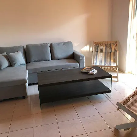 شقة Kamari Beach House