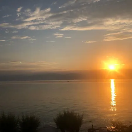 شقة Kamari Beach House غزيلوكاسترون